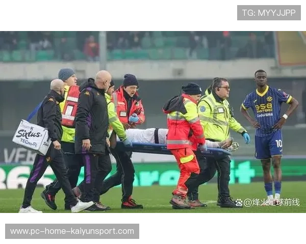 佛罗伦萨快速拉开进攻宽度，打破传统战术束缚