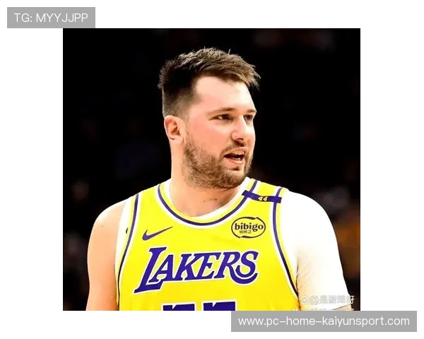 东契奇借掩护远投命中,独行侠保持上风 东契奇借掩护远投命中,独行侠保持上风