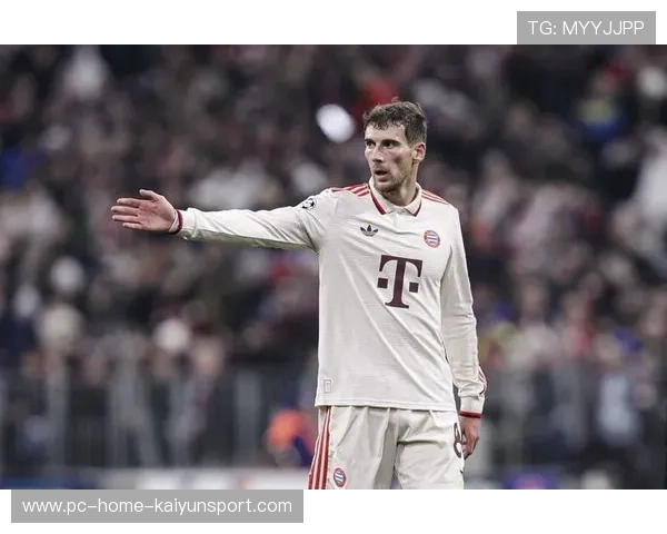 拜仁通过低位组织打出突然加速，格雷茨卡中路支点明确